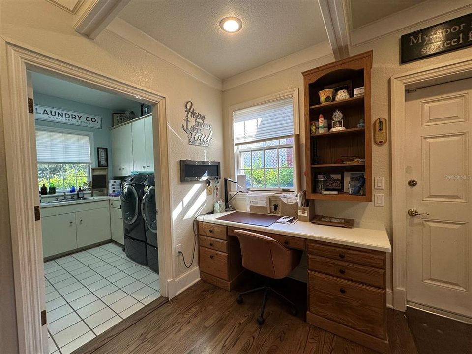 For Sale: $825,000 (3 beds, 4 baths, 3272 Square Feet)