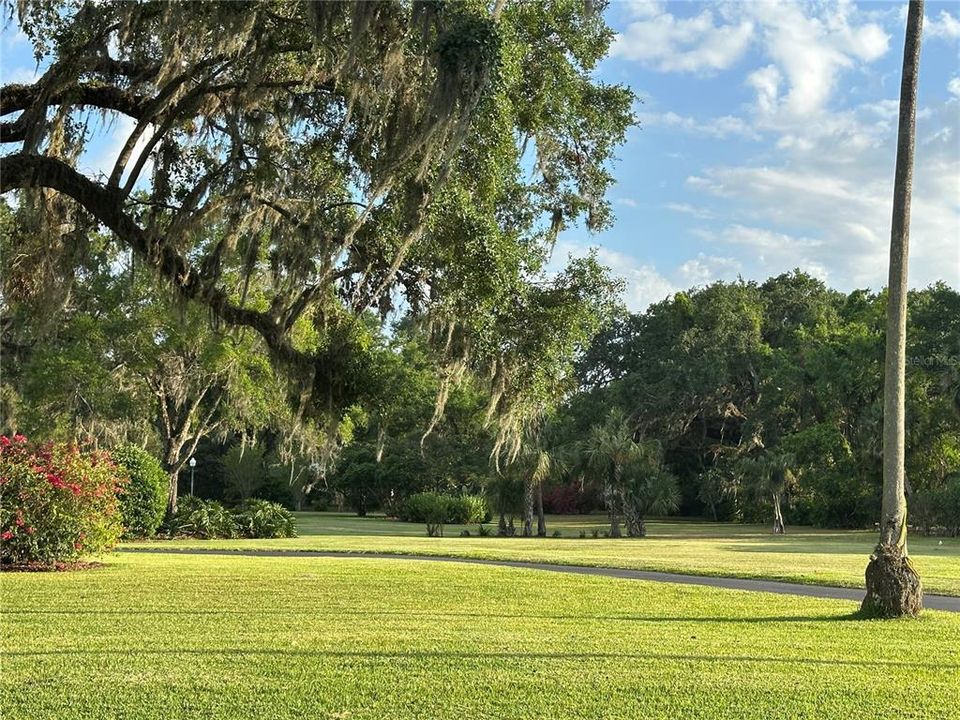 For Sale: $825,000 (3 beds, 4 baths, 3272 Square Feet)