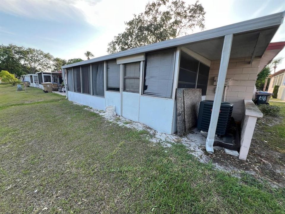 En Venta: $225,000 (2 camas, 2 baños, 960 Pies cuadrados)