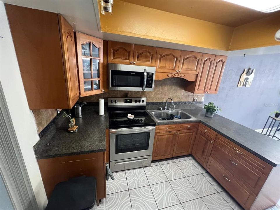 En Venta: $225,000 (2 camas, 2 baños, 960 Pies cuadrados)