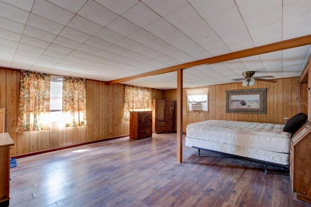 Activo con contrato: $199,900 (3 camas, 2 baños, 1524 Pies cuadrados)