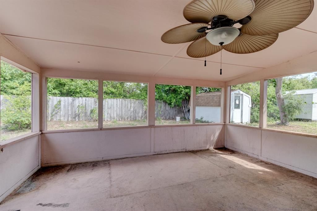 Activo con contrato: $199,900 (3 camas, 2 baños, 1524 Pies cuadrados)