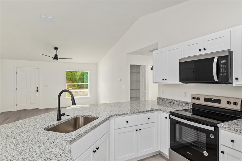 Active With Contract: $229,900 (3 beds, 2 baths, 1394 Square Feet)