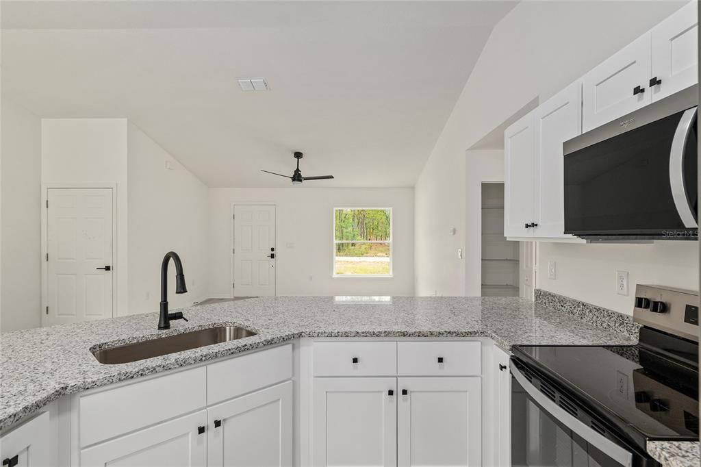 Active With Contract: $229,900 (3 beds, 2 baths, 1394 Square Feet)