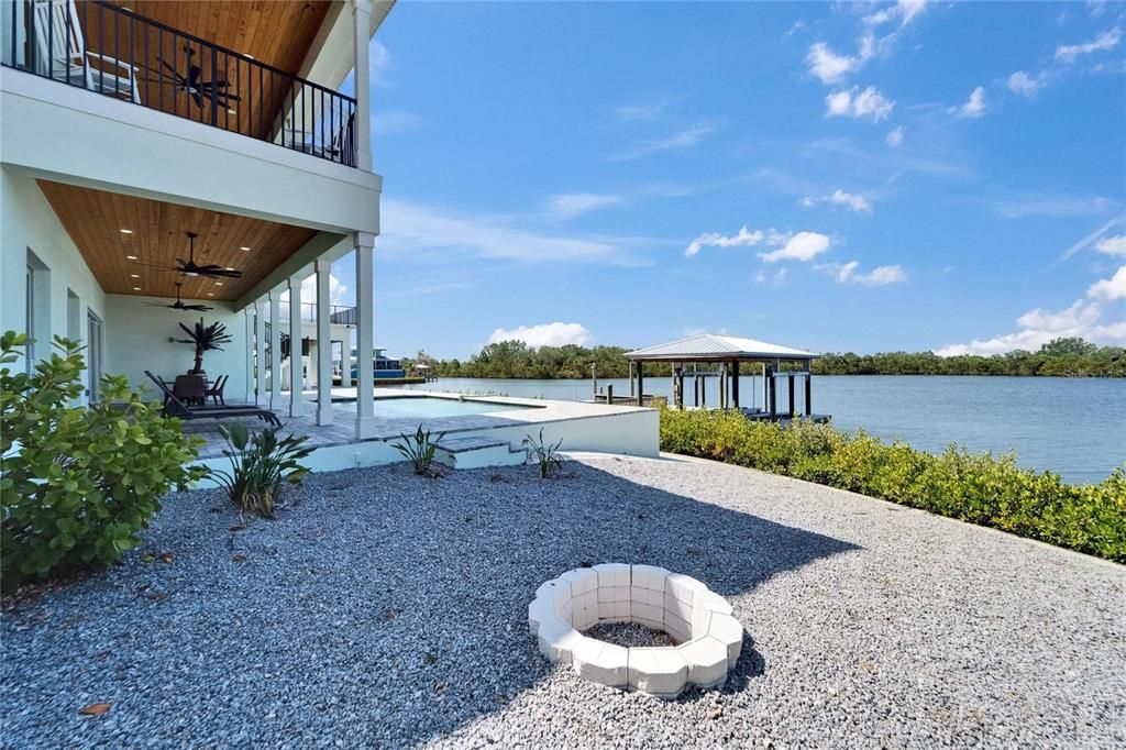 待售: $1,849,000 (4 贝兹, 5 浴室, 4704 平方英尺)