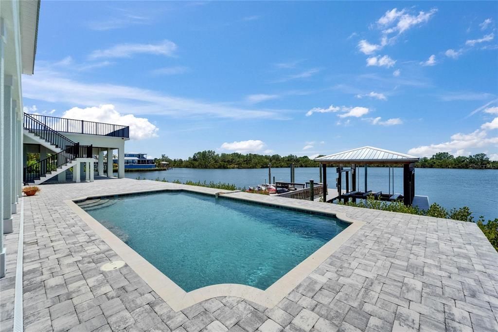 待售: $1,849,000 (4 贝兹, 5 浴室, 4704 平方英尺)