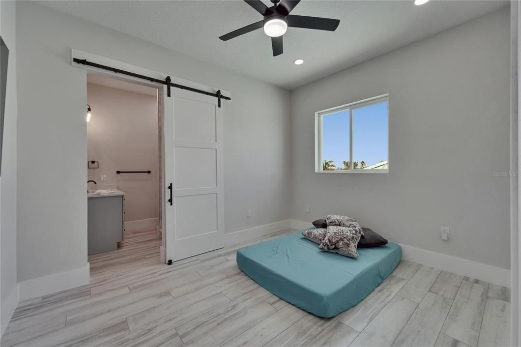 待售: $1,849,000 (4 贝兹, 5 浴室, 4704 平方英尺)