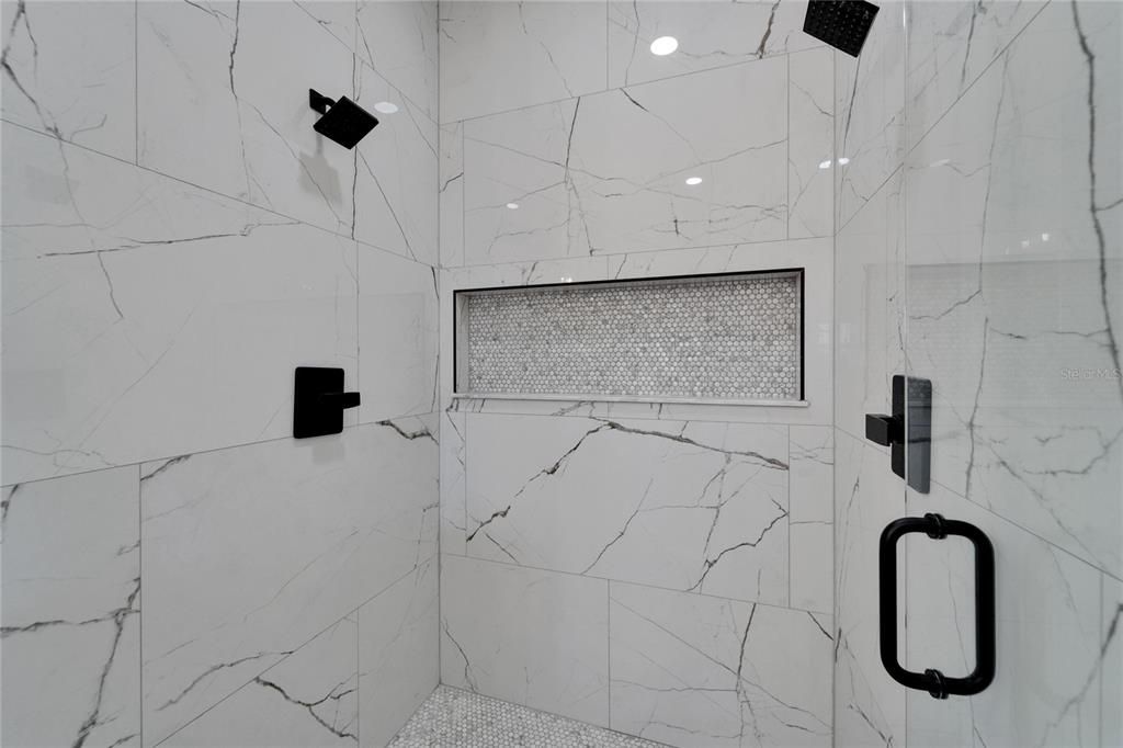 待售: $1,849,000 (4 贝兹, 5 浴室, 4704 平方英尺)