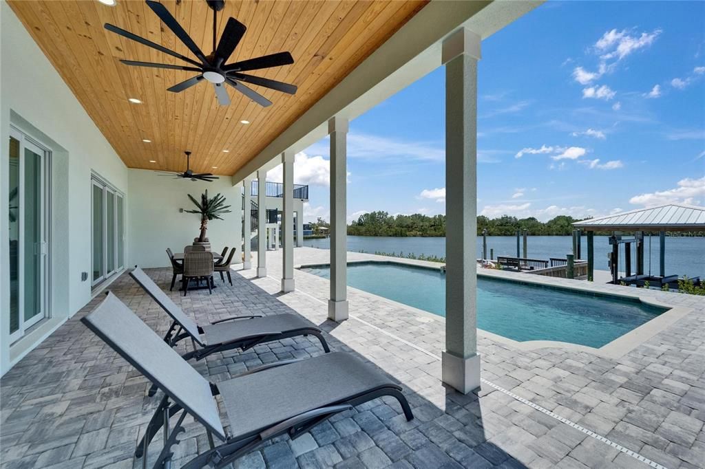 待售: $1,849,000 (4 贝兹, 5 浴室, 4704 平方英尺)