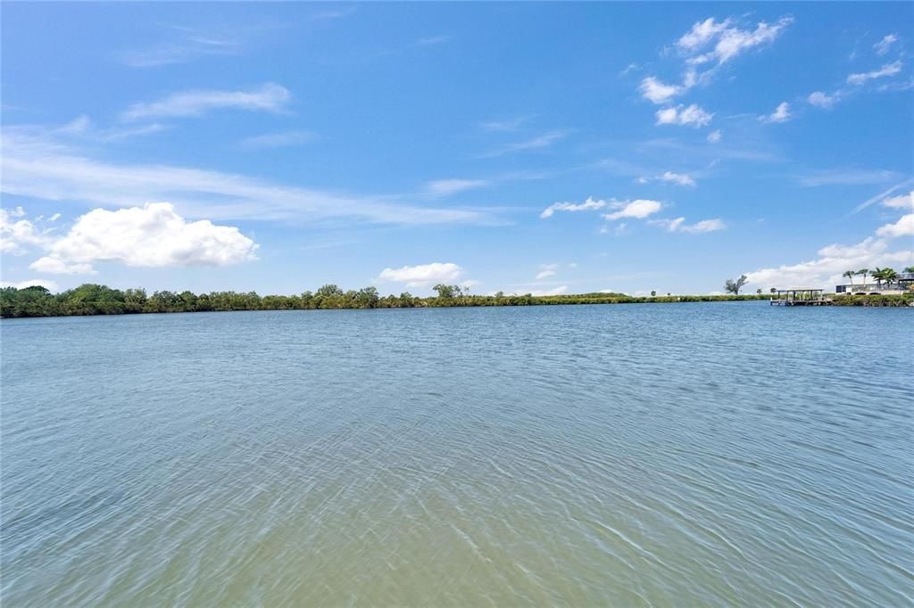 待售: $1,849,000 (4 贝兹, 5 浴室, 4704 平方英尺)