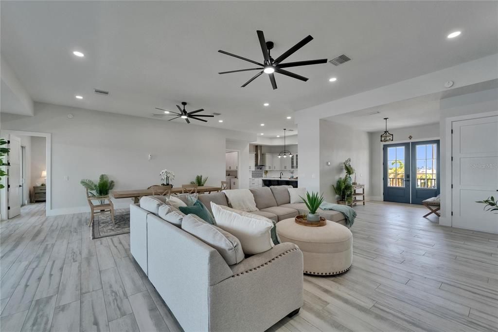 待售: $1,849,000 (4 贝兹, 5 浴室, 4704 平方英尺)