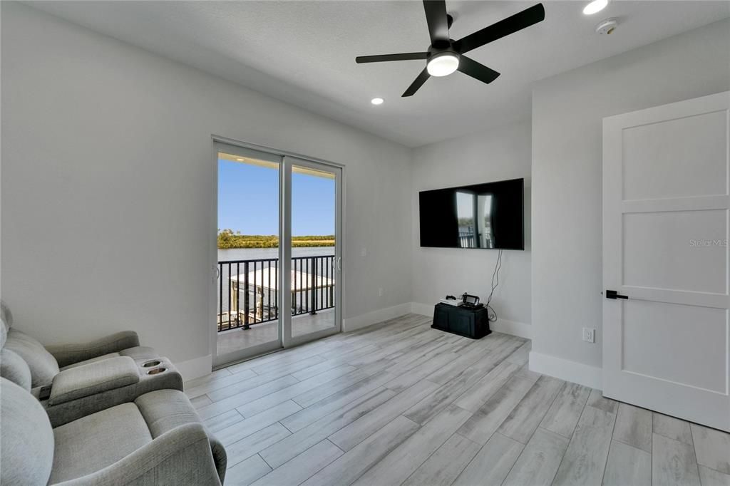 待售: $1,849,000 (4 贝兹, 5 浴室, 4704 平方英尺)