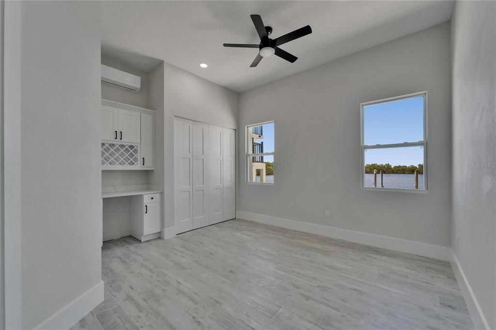 待售: $1,849,000 (4 贝兹, 5 浴室, 4704 平方英尺)