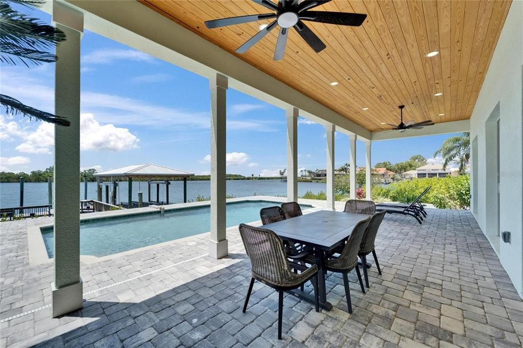 待售: $1,849,000 (4 贝兹, 5 浴室, 4704 平方英尺)