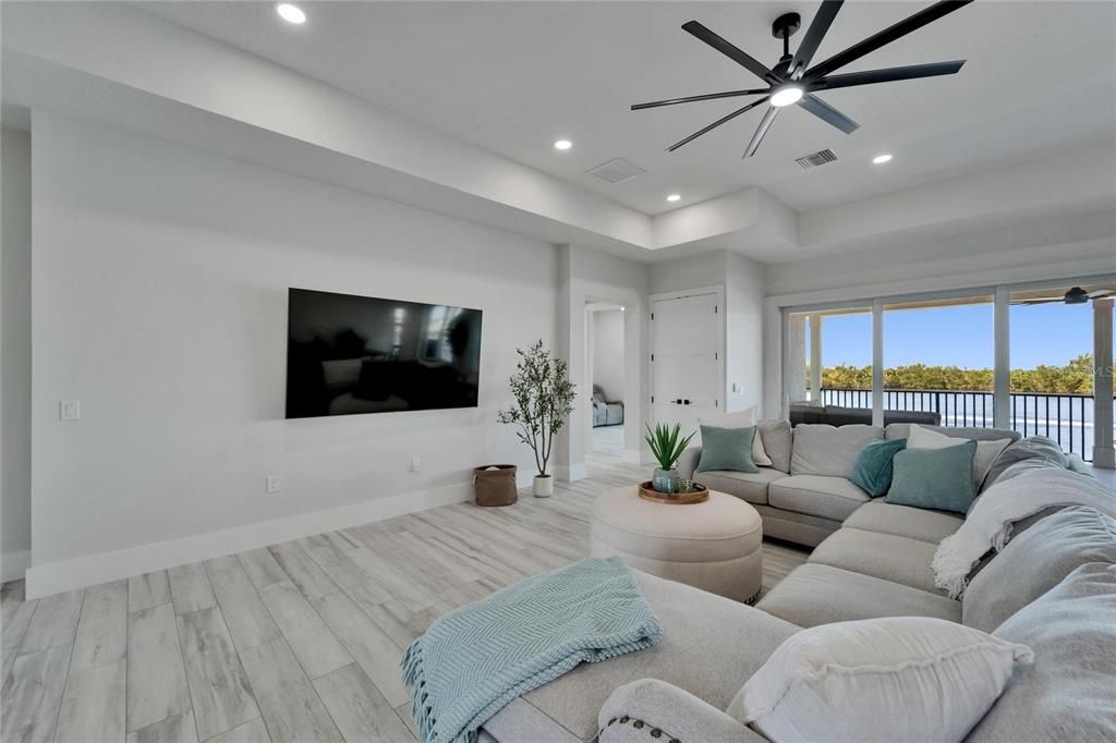 待售: $1,849,000 (4 贝兹, 5 浴室, 4704 平方英尺)