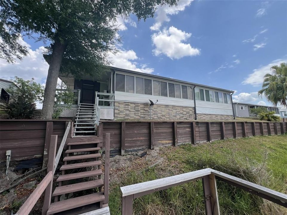 待售: $199,000 (2 贝兹, 2 浴室, 1560 平方英尺)