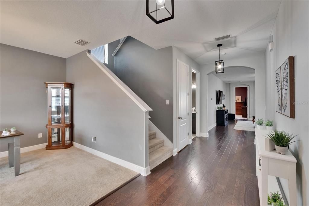 Activo con contrato: $550,000 (4 camas, 3 baños, 3091 Pies cuadrados)