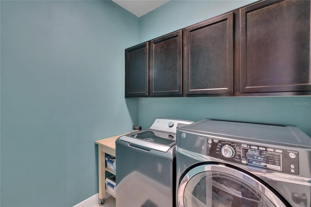 Activo con contrato: $550,000 (4 camas, 3 baños, 3091 Pies cuadrados)