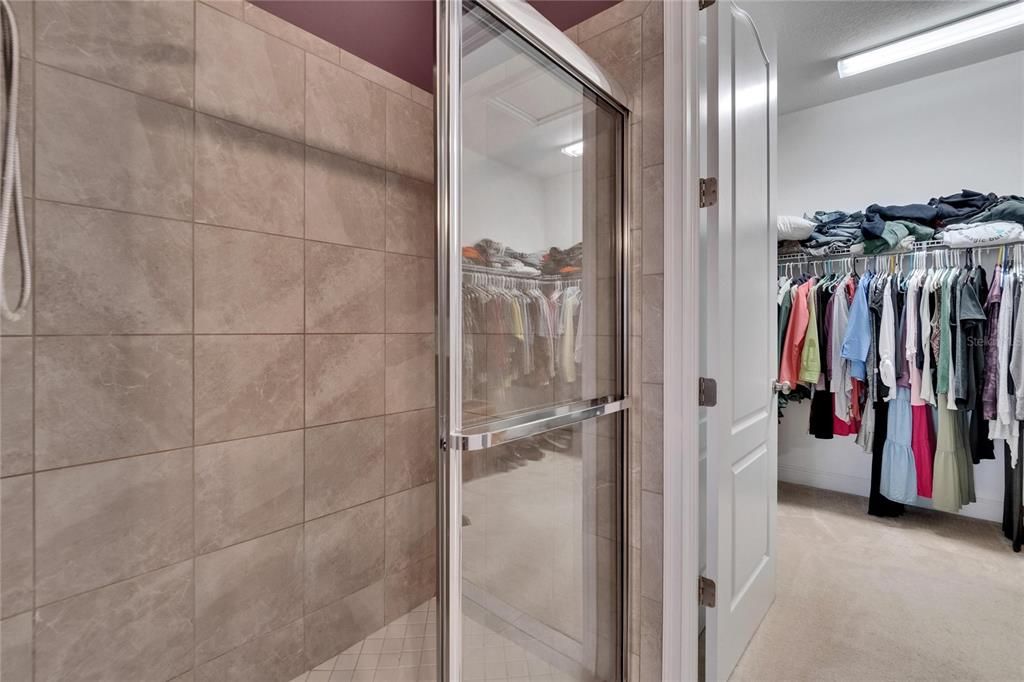 Activo con contrato: $550,000 (4 camas, 3 baños, 3091 Pies cuadrados)