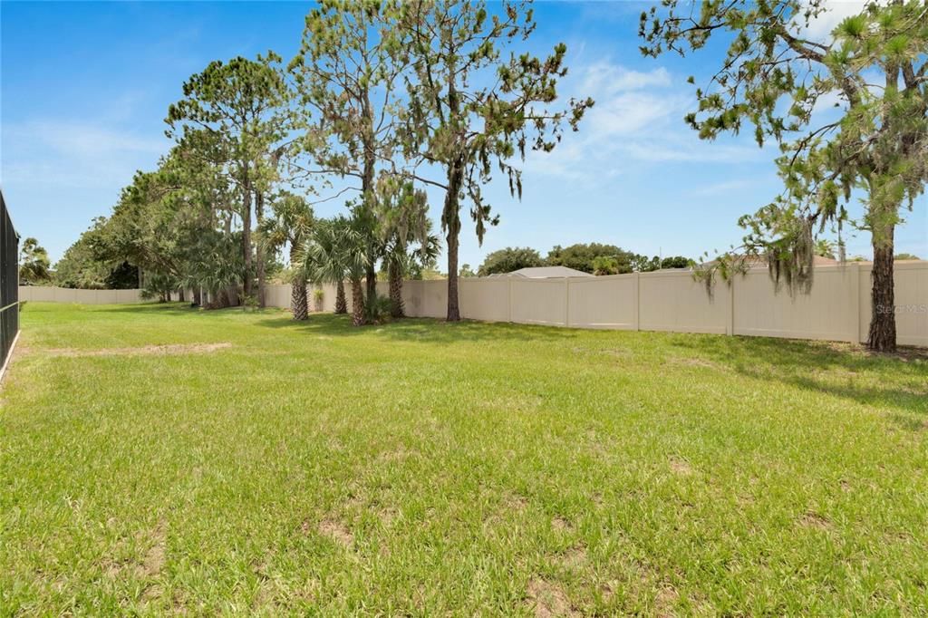 Activo con contrato: $550,000 (4 camas, 3 baños, 3091 Pies cuadrados)