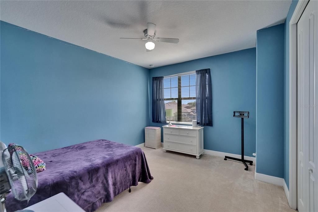 Activo con contrato: $550,000 (4 camas, 3 baños, 3091 Pies cuadrados)