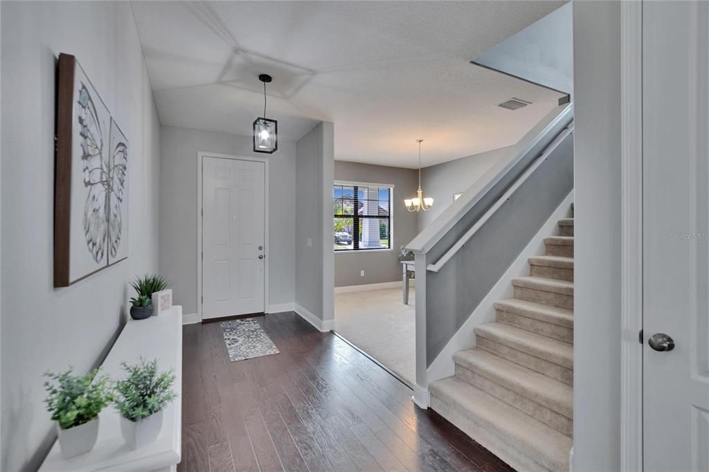 Activo con contrato: $550,000 (4 camas, 3 baños, 3091 Pies cuadrados)