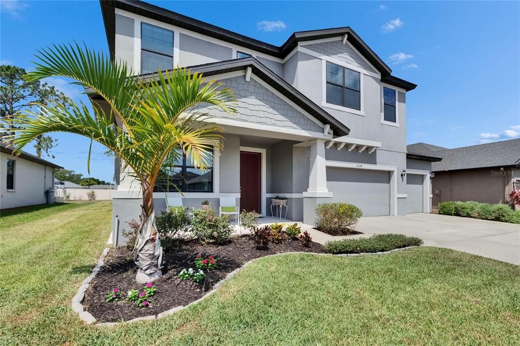 Activo con contrato: $550,000 (4 camas, 3 baños, 3091 Pies cuadrados)