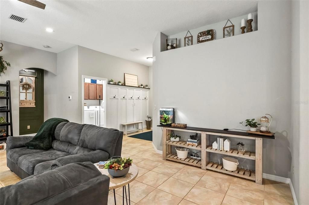 For Sale: $549,000 (3 beds, 2 baths, 1838 Square Feet)