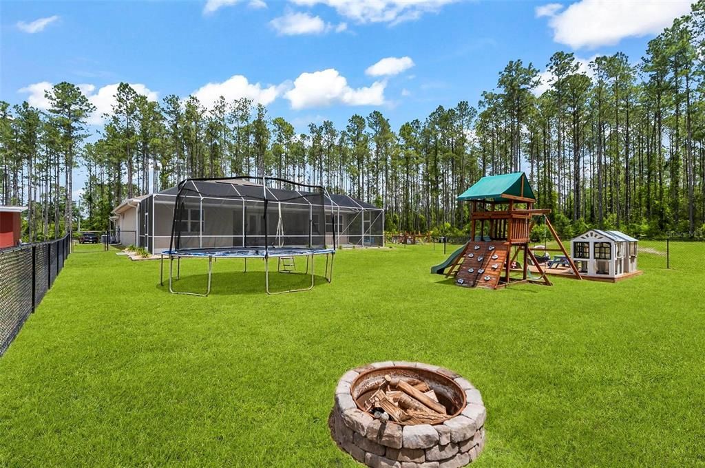 For Sale: $549,000 (3 beds, 2 baths, 1838 Square Feet)