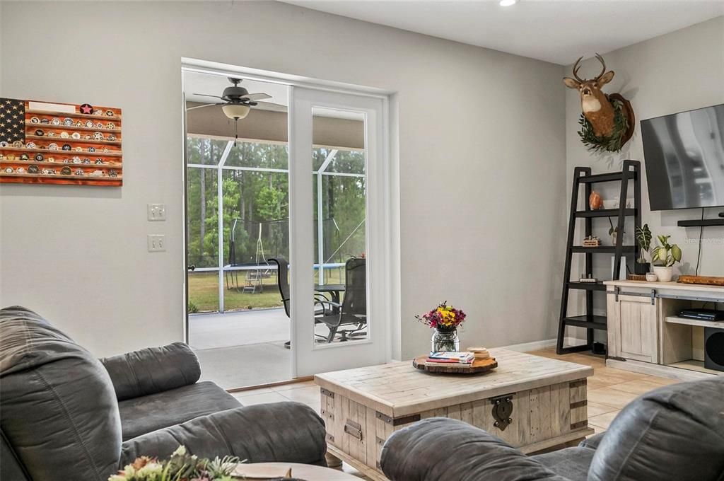 For Sale: $549,000 (3 beds, 2 baths, 1838 Square Feet)