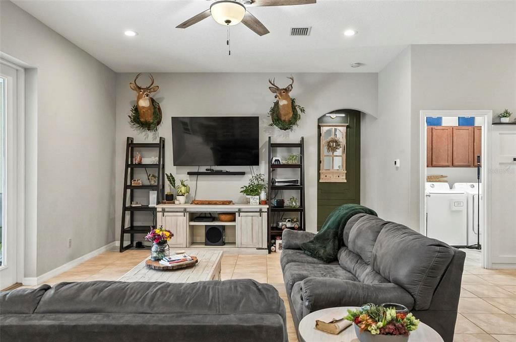 For Sale: $549,000 (3 beds, 2 baths, 1838 Square Feet)