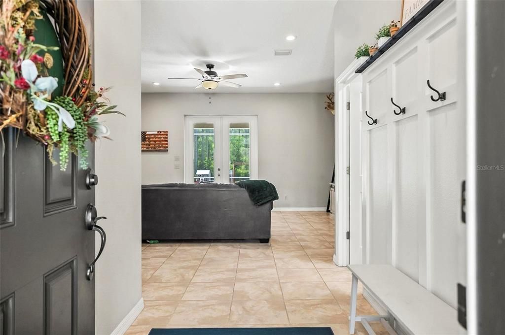 For Sale: $549,000 (3 beds, 2 baths, 1838 Square Feet)