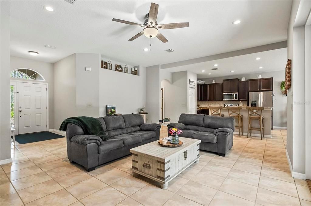 For Sale: $549,000 (3 beds, 2 baths, 1838 Square Feet)