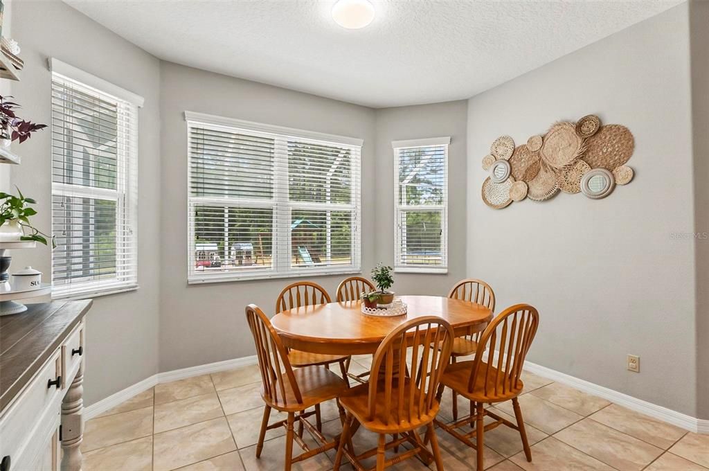 For Sale: $549,000 (3 beds, 2 baths, 1838 Square Feet)