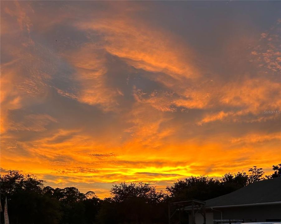 For Sale: $549,000 (3 beds, 2 baths, 1838 Square Feet)