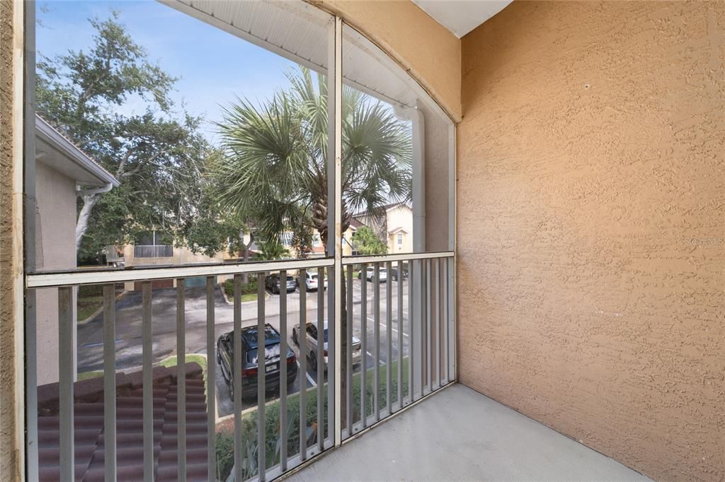 合同活跃: $248,000 (2 贝兹, 2 浴室, 1174 平方英尺)