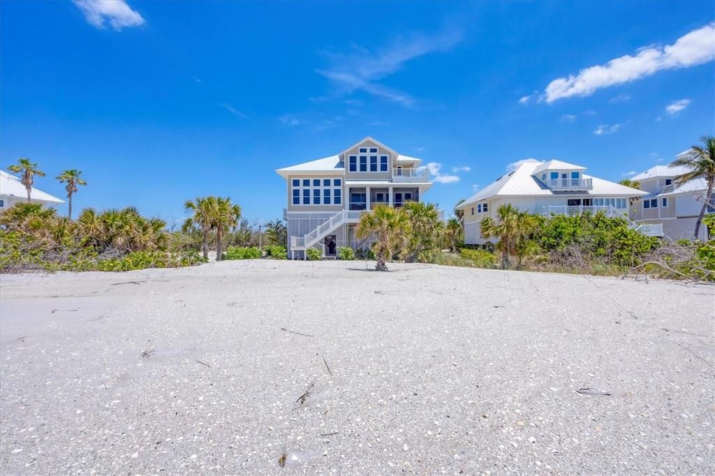 На продажу: $3,150,000 (3 спален, 3 ванн, 3204 Квадратных фут)