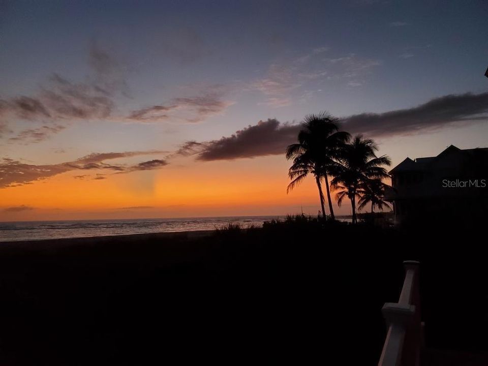 На продажу: $3,150,000 (3 спален, 3 ванн, 3204 Квадратных фут)