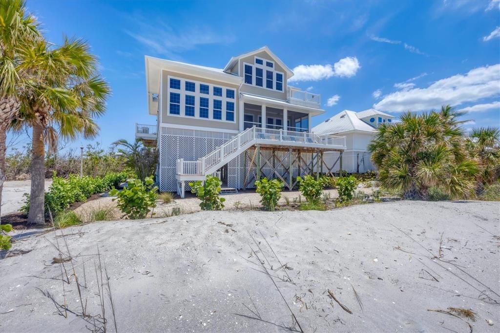 На продажу: $3,150,000 (3 спален, 3 ванн, 3204 Квадратных фут)