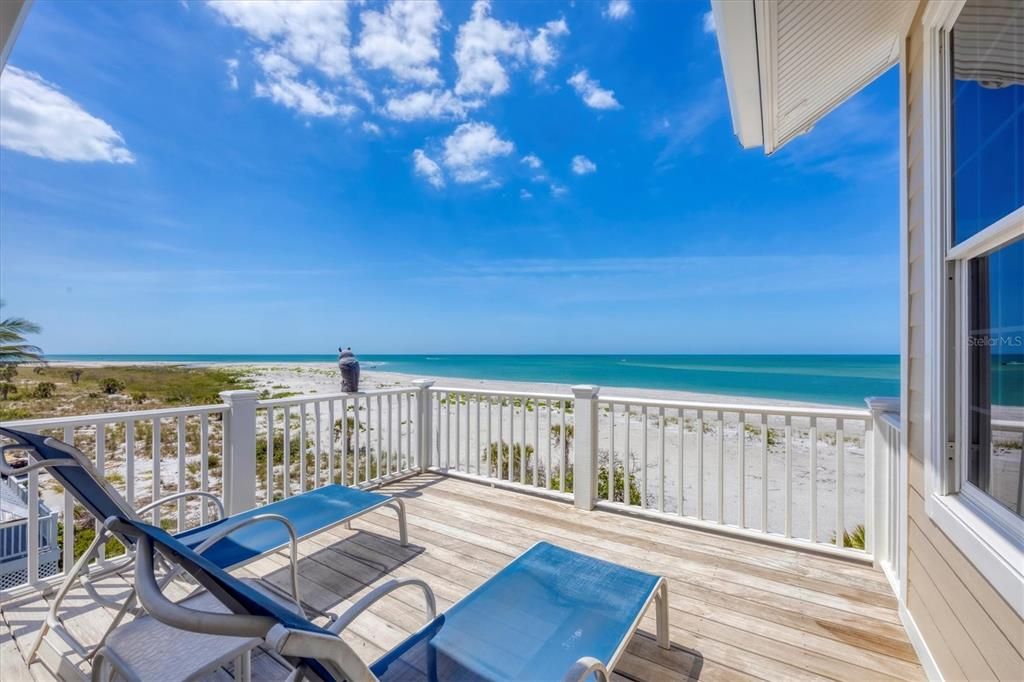 На продажу: $3,150,000 (3 спален, 3 ванн, 3204 Квадратных фут)