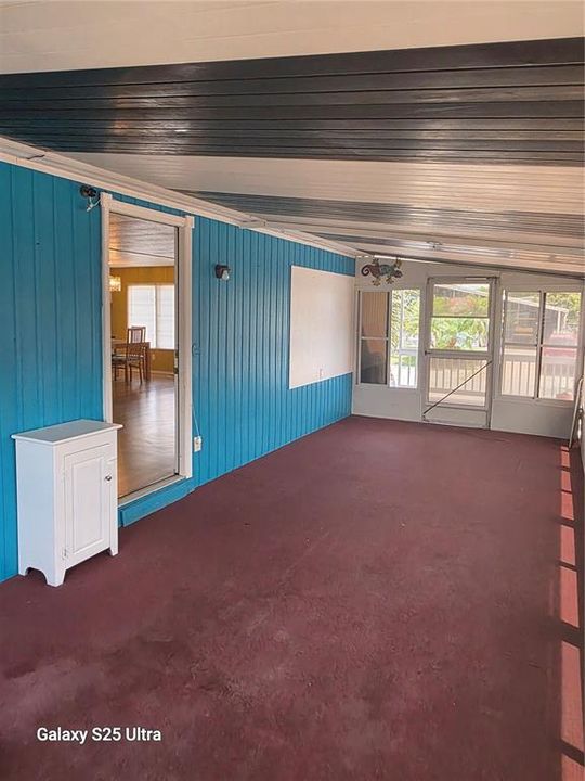 For Sale: $189,000 (3 beds, 2 baths, 1320 Square Feet)