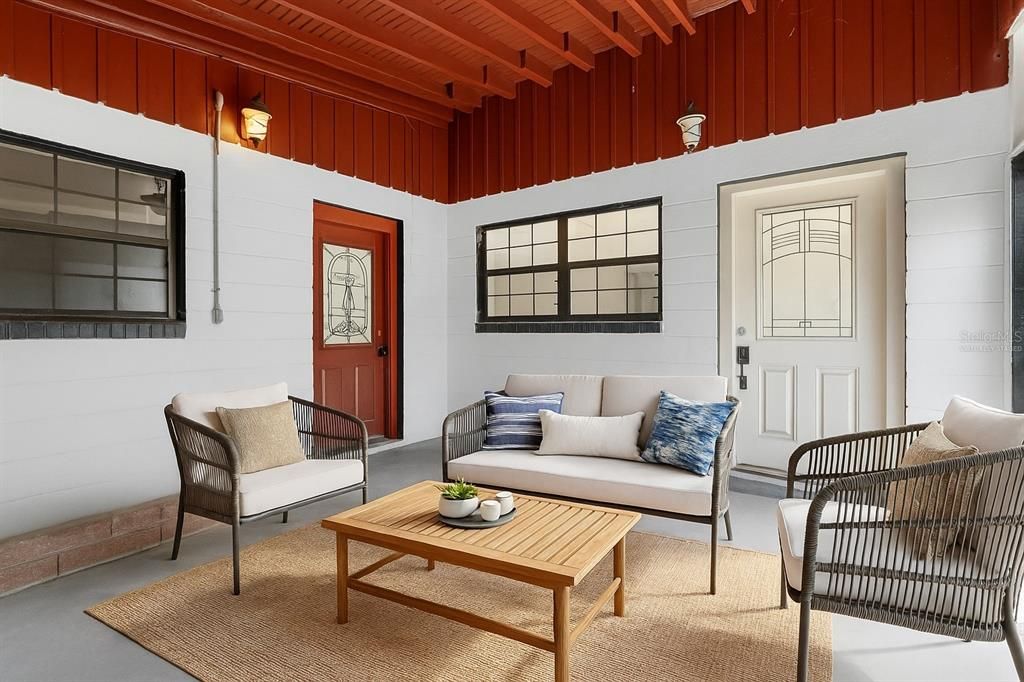 合同活跃: $219,900 (3 贝兹, 2 浴室, 1296 平方英尺)