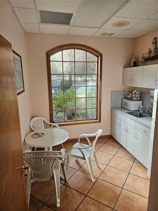 For Sale: $1,700,000 (0 beds, 0 baths, 2500 Square Feet)