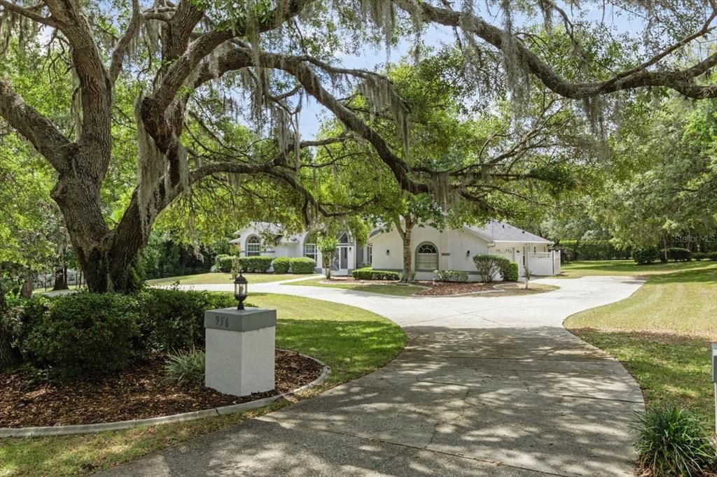 Recently Sold: $499,000 (4 beds, 3 baths, 2464 Square Feet)