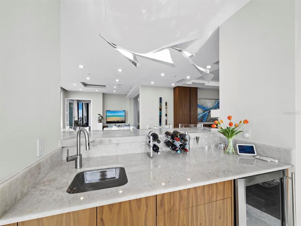 For Sale: $3,890,000 (3 beds, 4 baths, 4095 Square Feet)