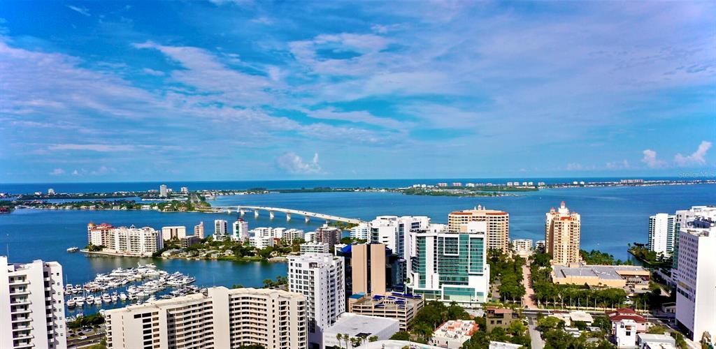 For Sale: $3,890,000 (3 beds, 4 baths, 4095 Square Feet)