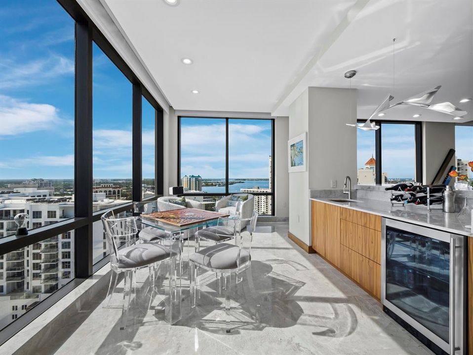 For Sale: $3,890,000 (3 beds, 4 baths, 4095 Square Feet)