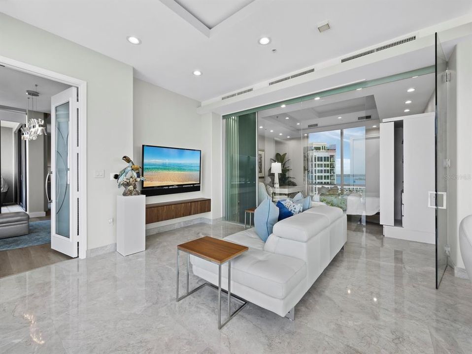 For Sale: $3,890,000 (3 beds, 4 baths, 4095 Square Feet)