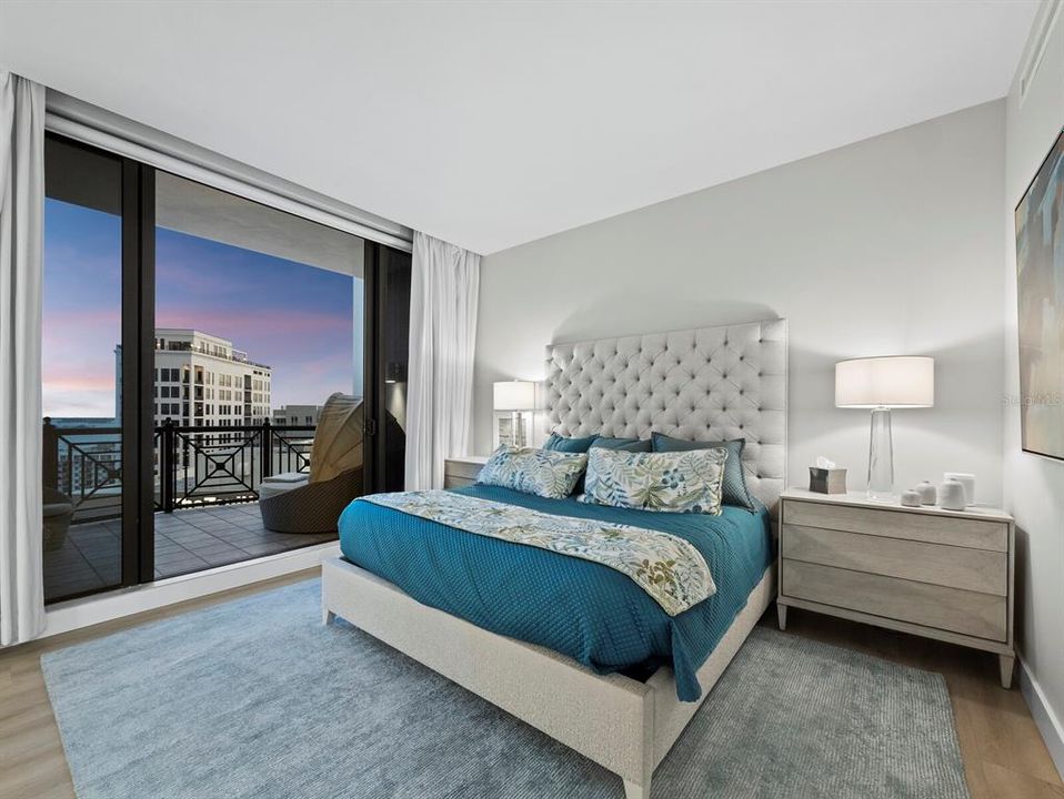 For Sale: $3,890,000 (3 beds, 4 baths, 4095 Square Feet)