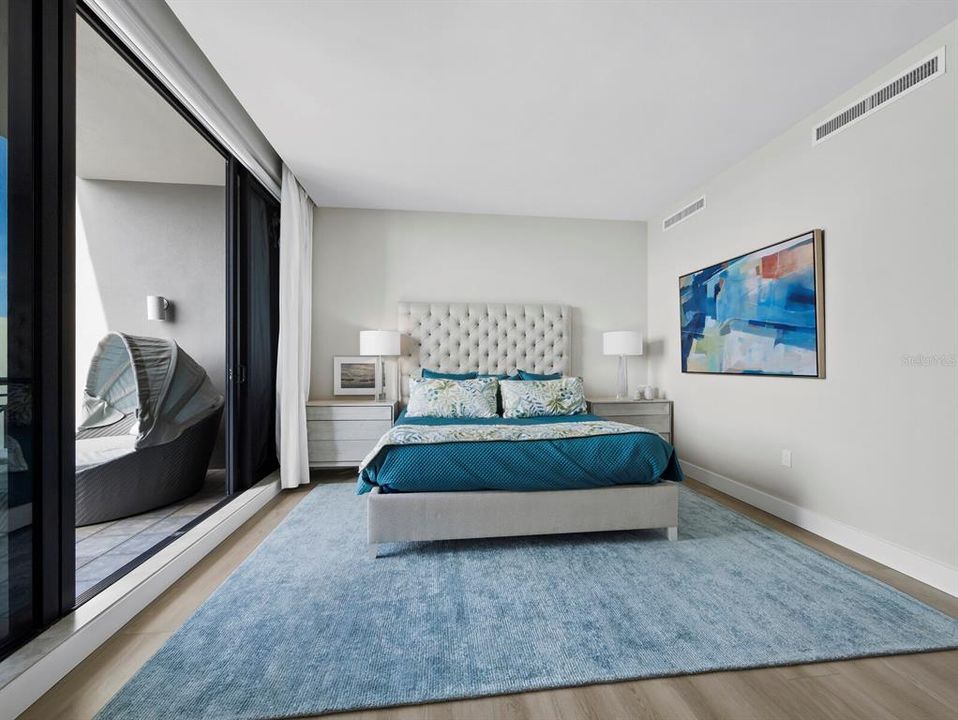 For Sale: $3,890,000 (3 beds, 4 baths, 4095 Square Feet)